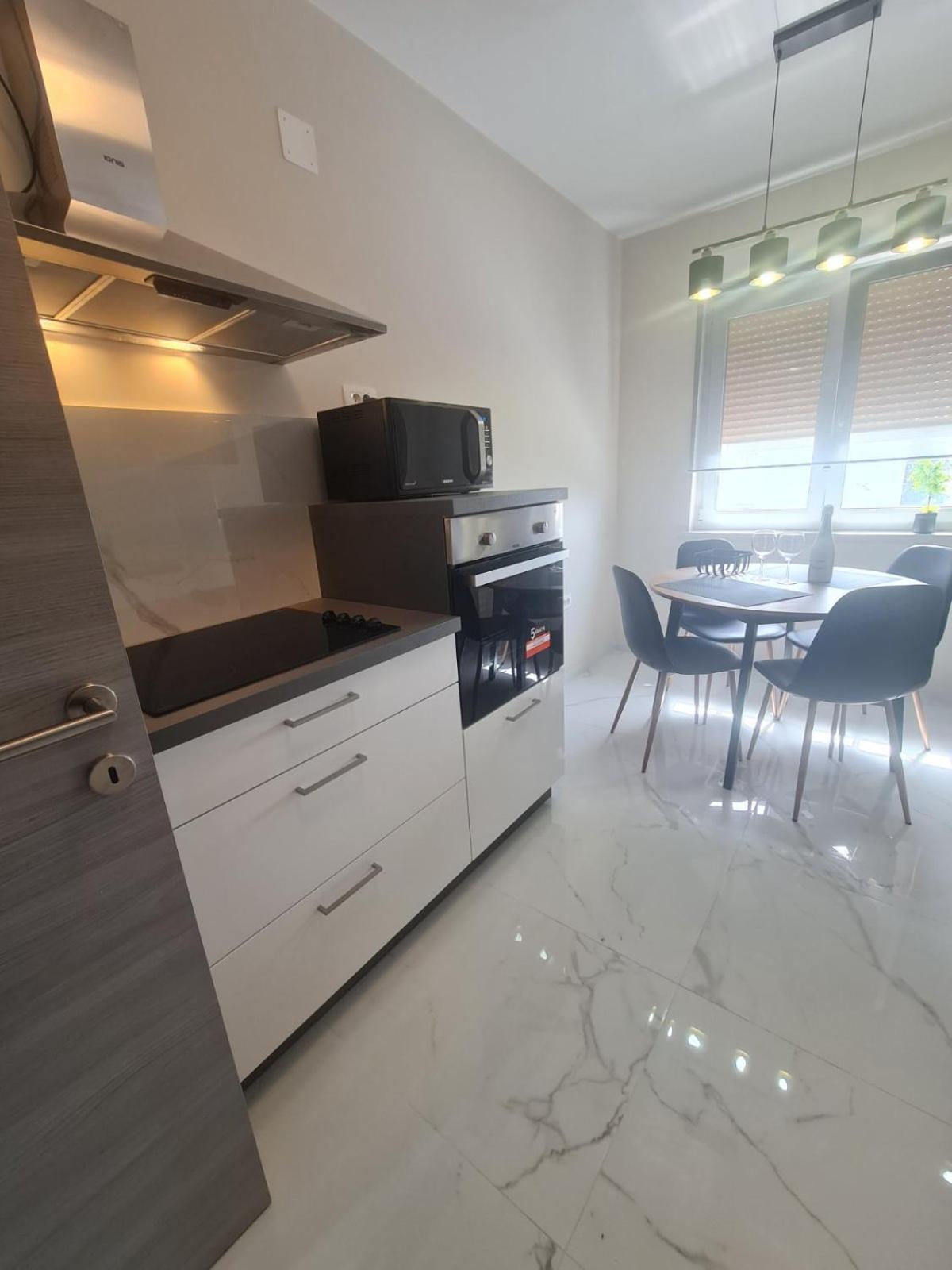 Mias Luxury Apartment Rijeka Luaran gambar